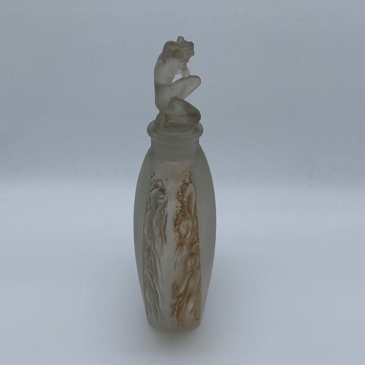 Flat Vase With Siren Cap By R.lalique-photo-4