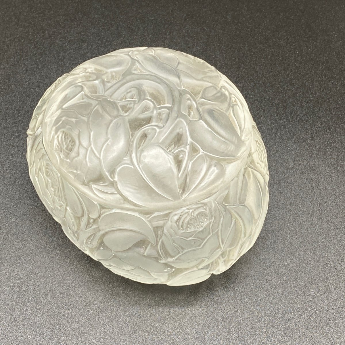 A Dinard  Glass Box By R.lalique-photo-2