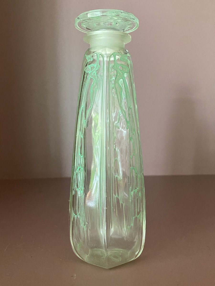 A Cyclamen Bottle From R.lalique For Coty Parfums.-photo-4