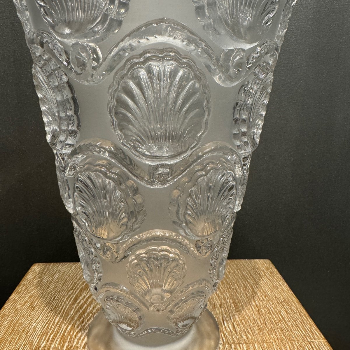 A Cancale Vase By R.lalique In White Glass.-photo-3