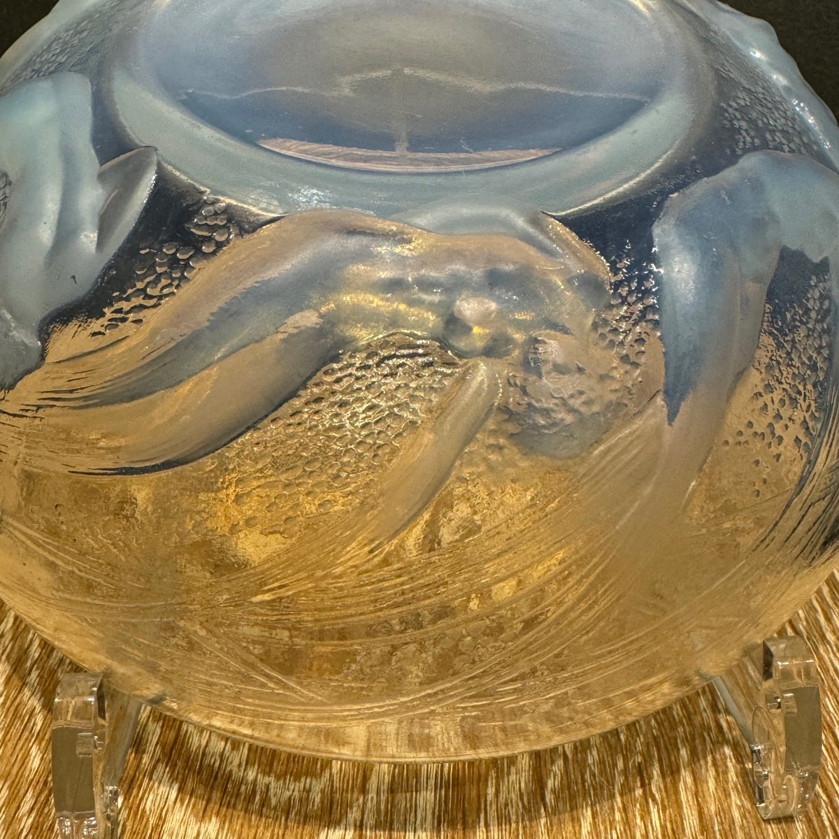 A Mermaids Bowl In Opalescent Glass By R.lalique -photo-3