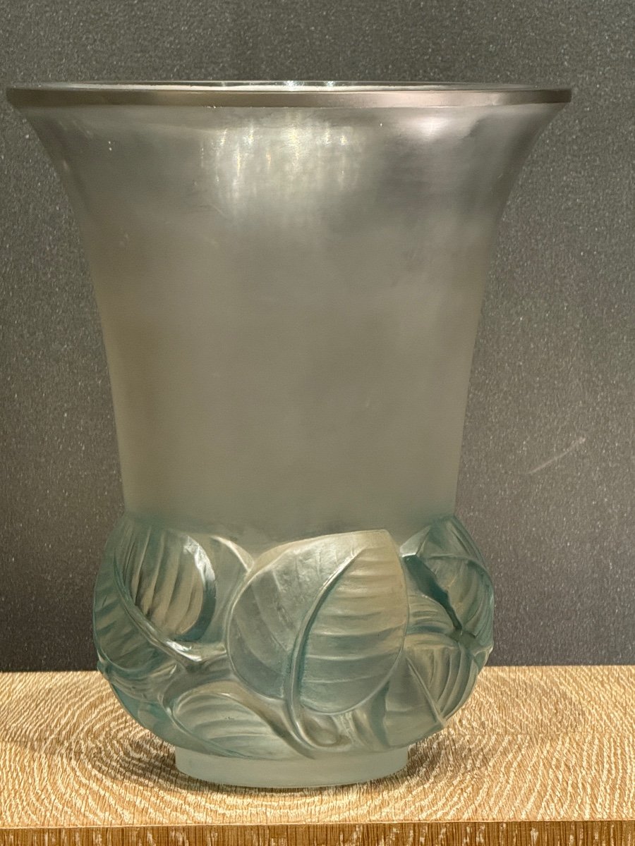 A Lilac Vase By R.lalique-photo-2