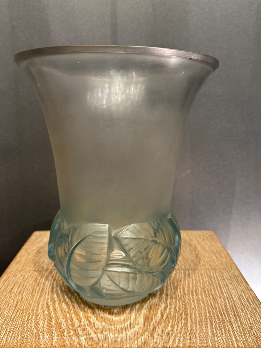 A Lilac Vase By R.lalique-photo-3