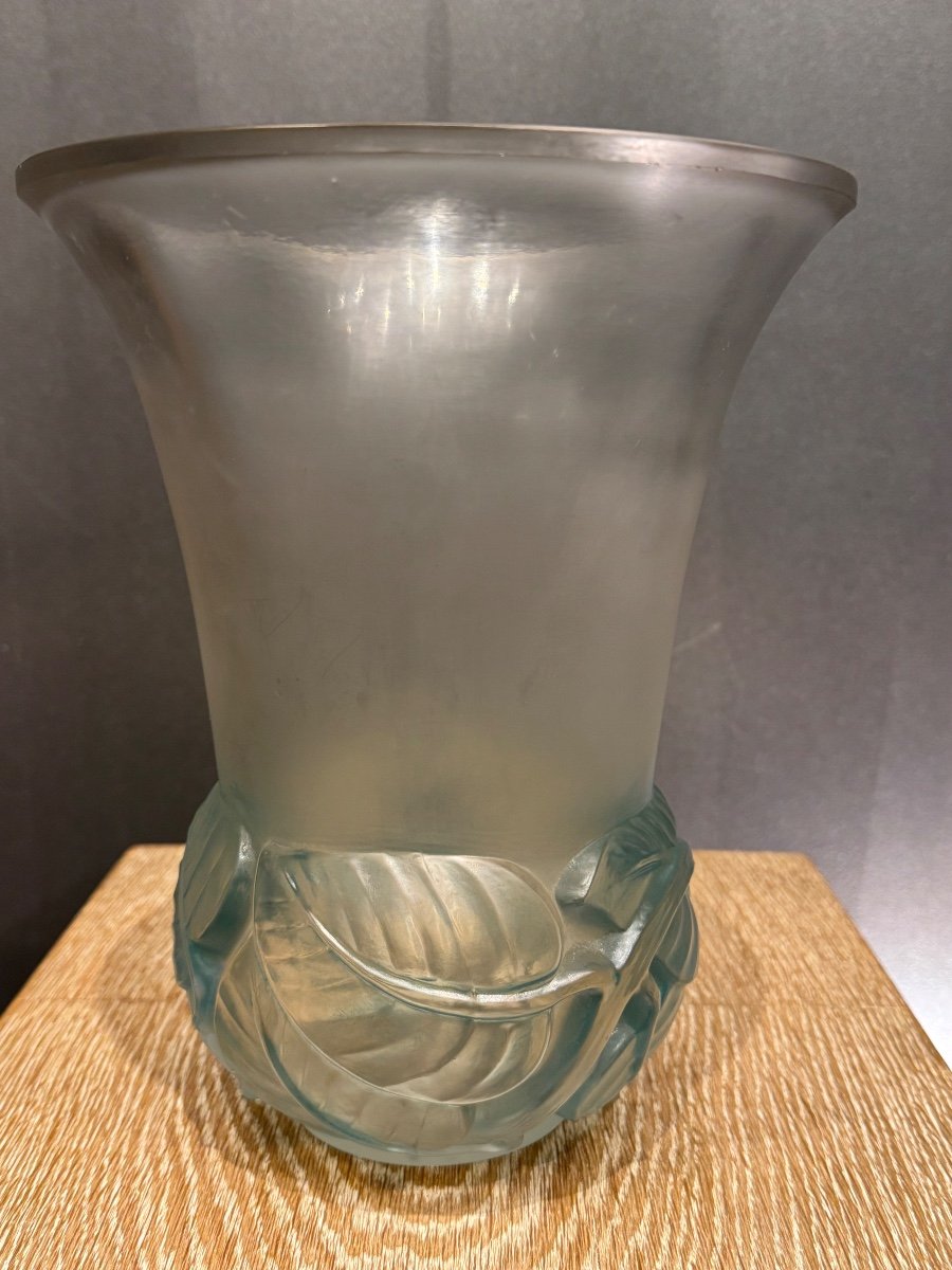 A Lilac Vase By R.lalique-photo-4