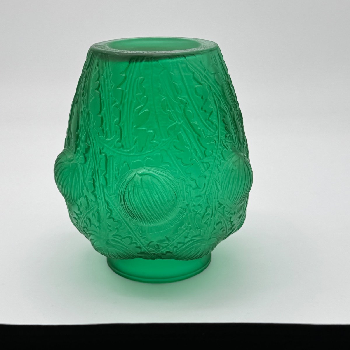 A Domrémy Vase In Green Glass By R.lalique-photo-4