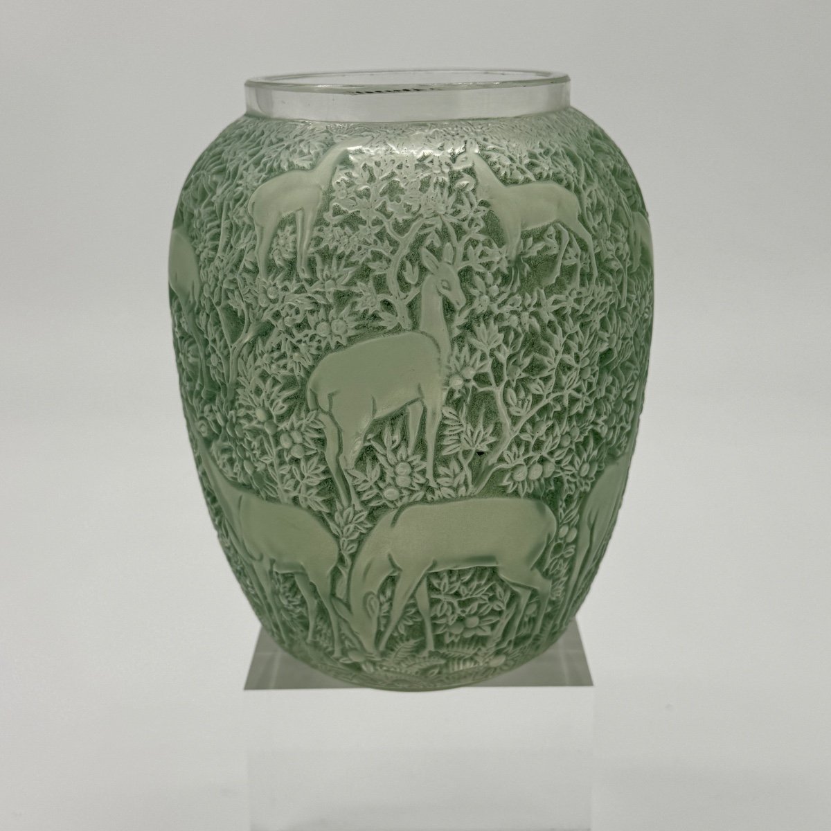 A Biches  Vase By R.lalique-photo-3