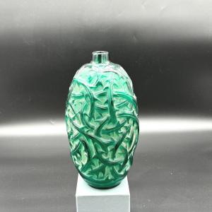 A Bramble Vase By R.lalique 