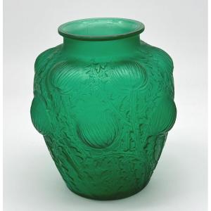 A Domrémy Vase In Green Glass By R.lalique