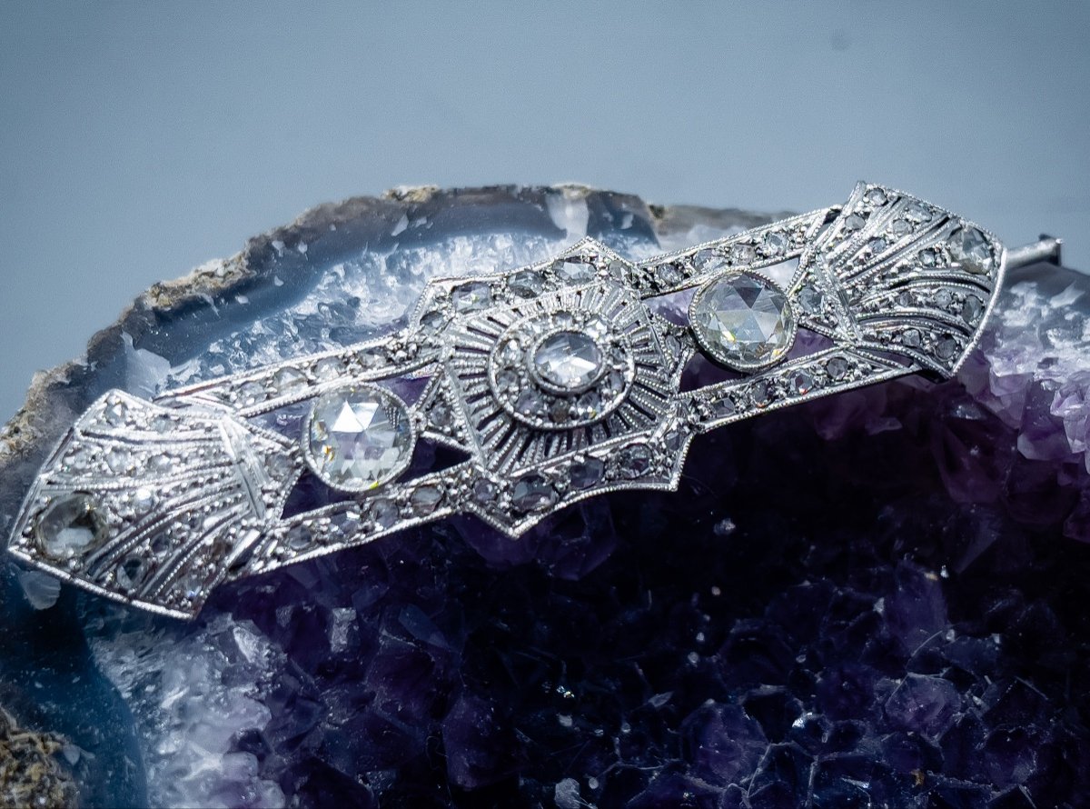 Art Deco Barette Brooch In 18 K White Gold Belgian Work From The 1920s