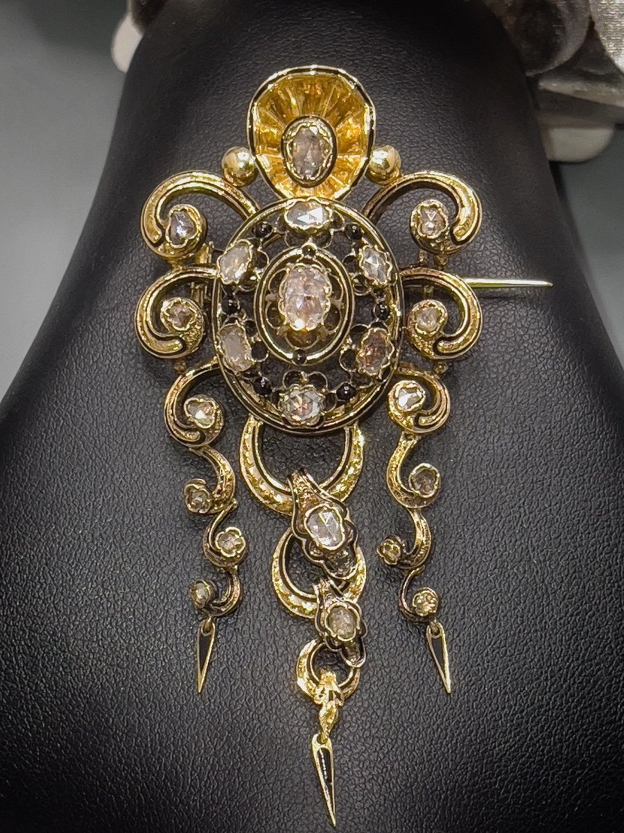 Mid-19th Century Front-of-bodice Brooch In 18 Yellow Gold-photo-2