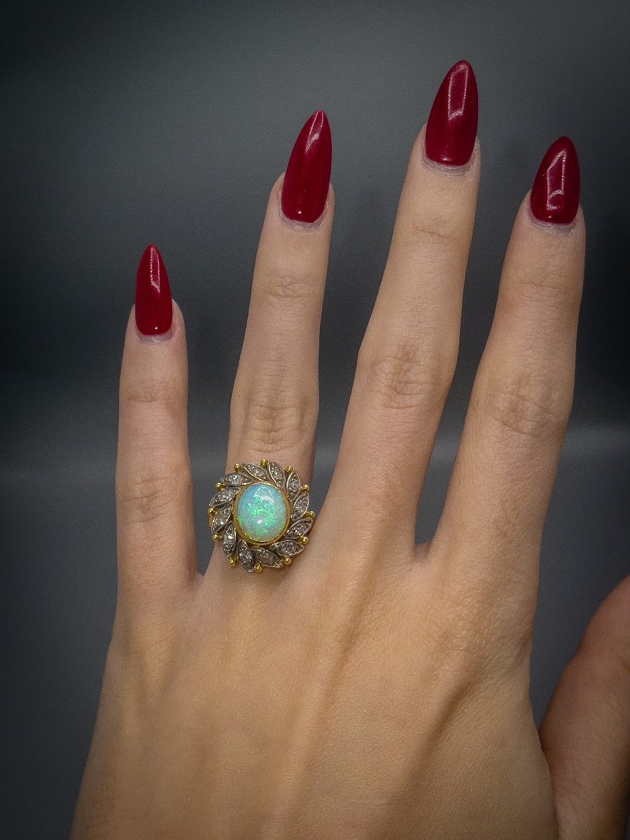 18 K Gold Ring Set With An Australian Opal-photo-2