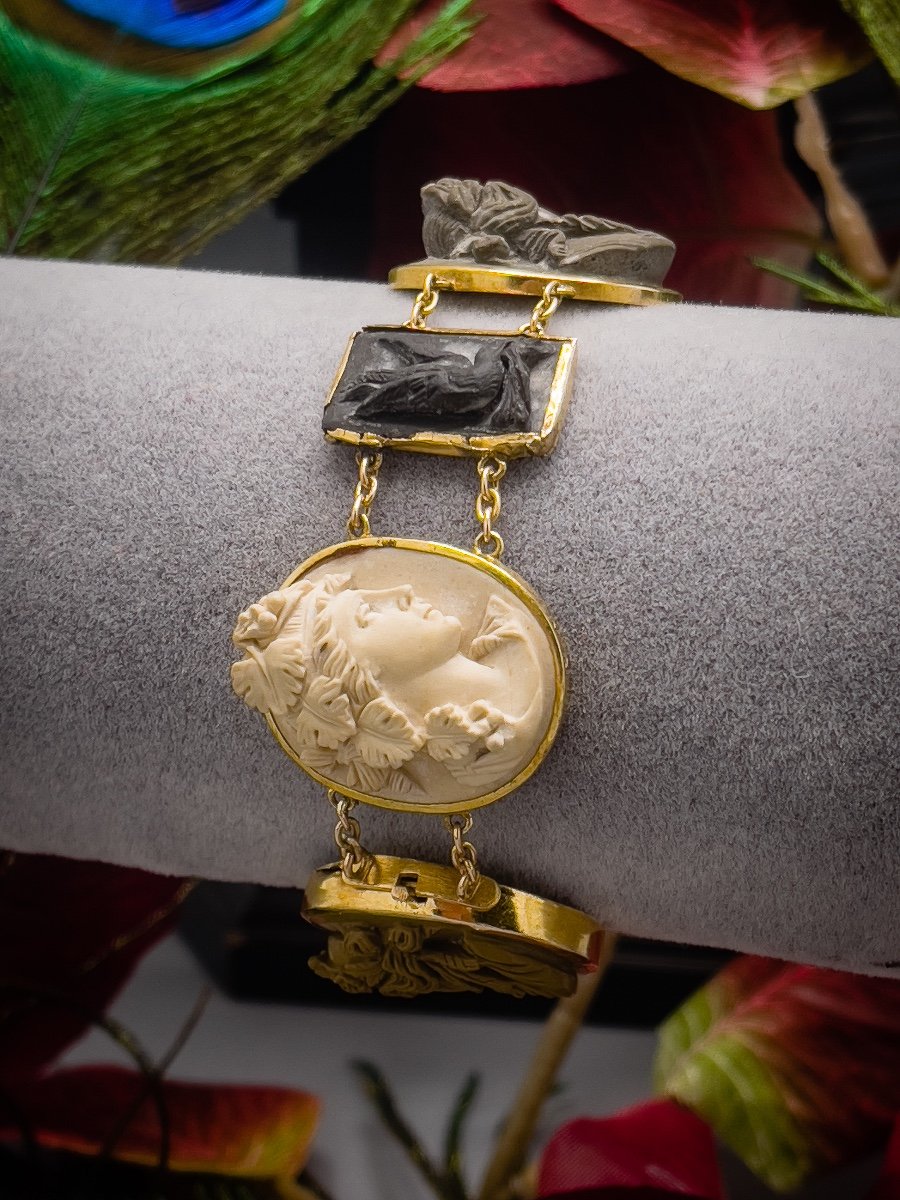 Bracelet "grand Tour" 18 K Gold And Enhanced With Medallions In Lava Stones-photo-2