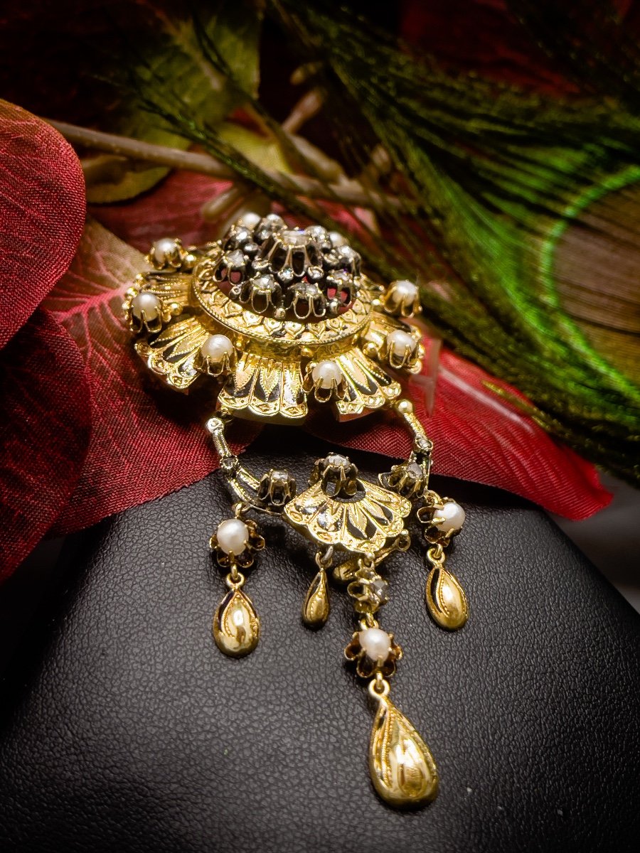 Napoleon III Brooch In 18 K Gold Set With Rose-cut Diamonds-photo-4