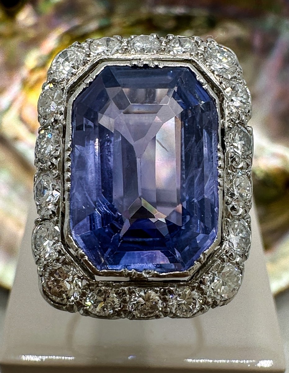  10.25 Carat Ceylon Sapphire Ring