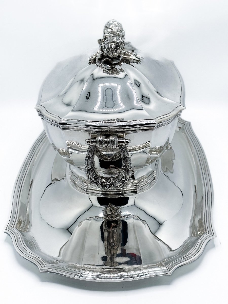 Spectacular Soup Tureen And Its Frame In 950/1000 Silver-photo-2