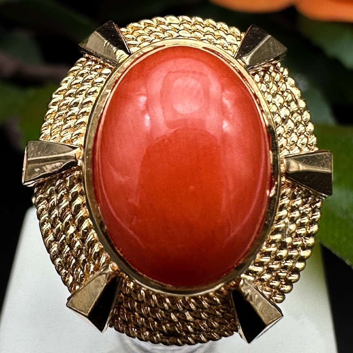 Vintage “sun” Ring In 18k Gold, Set With A Coral-photo-2