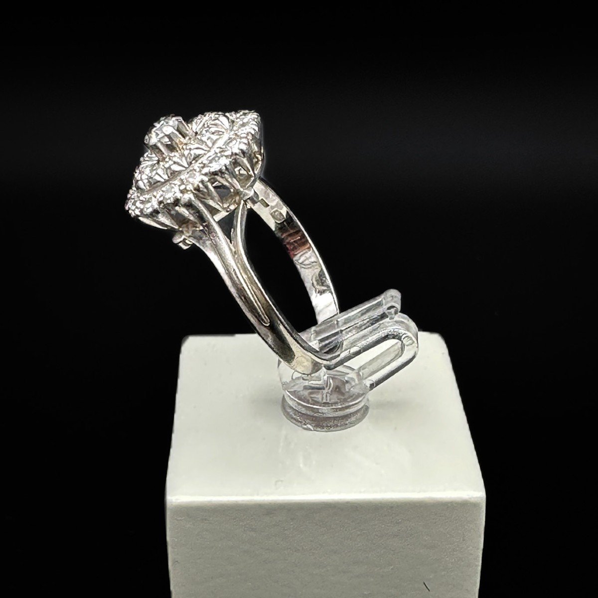 Vintage Ring In Platinum, Set With Diamonds-photo-1