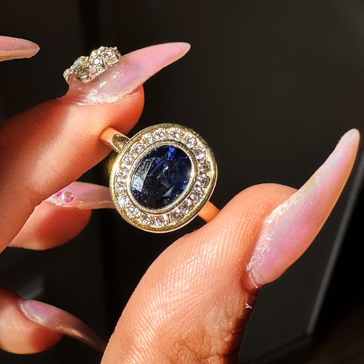 Sapphire And Diamond Pompadour Ring-photo-6