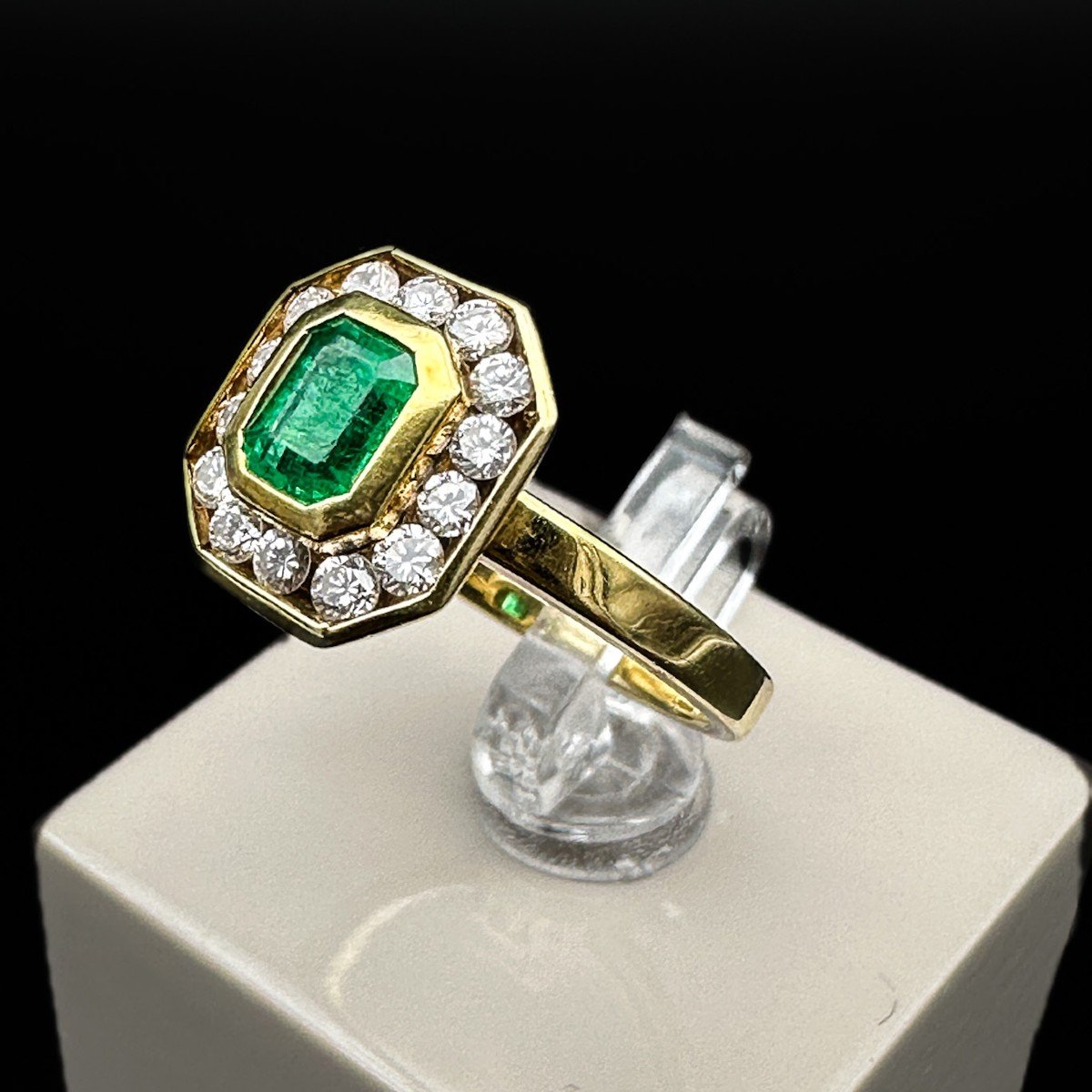 Vintage Emerald And Diamond Ring-photo-3