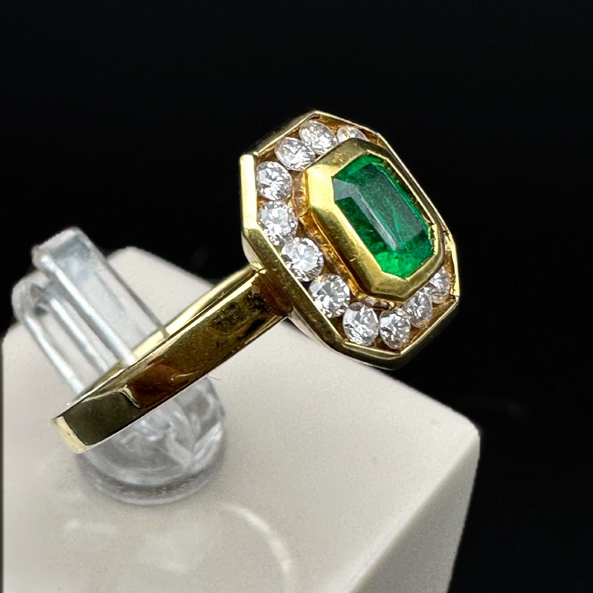 Vintage Emerald And Diamond Ring-photo-2