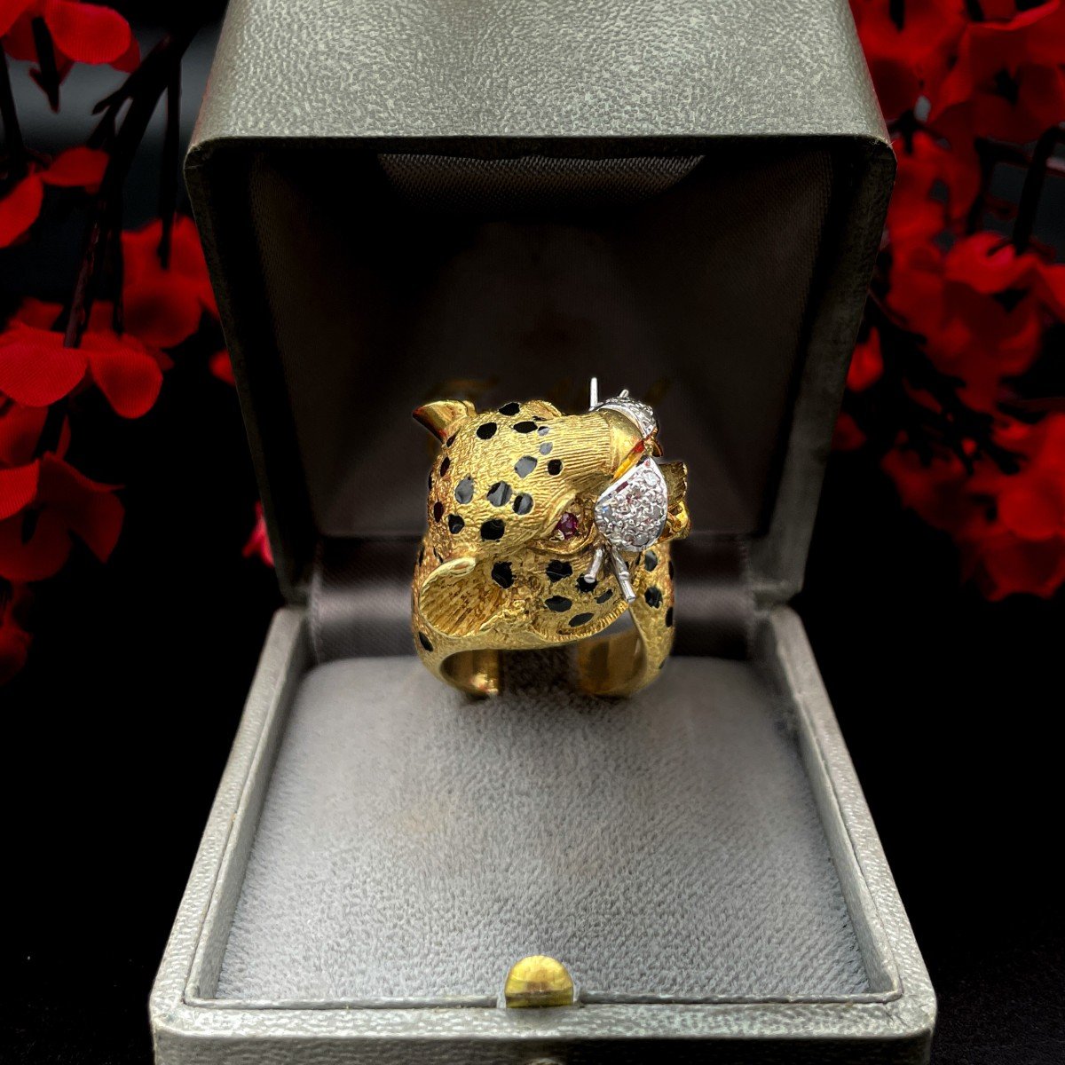 Panther Ring In Enameled Gold Set With Diamond And Ruby