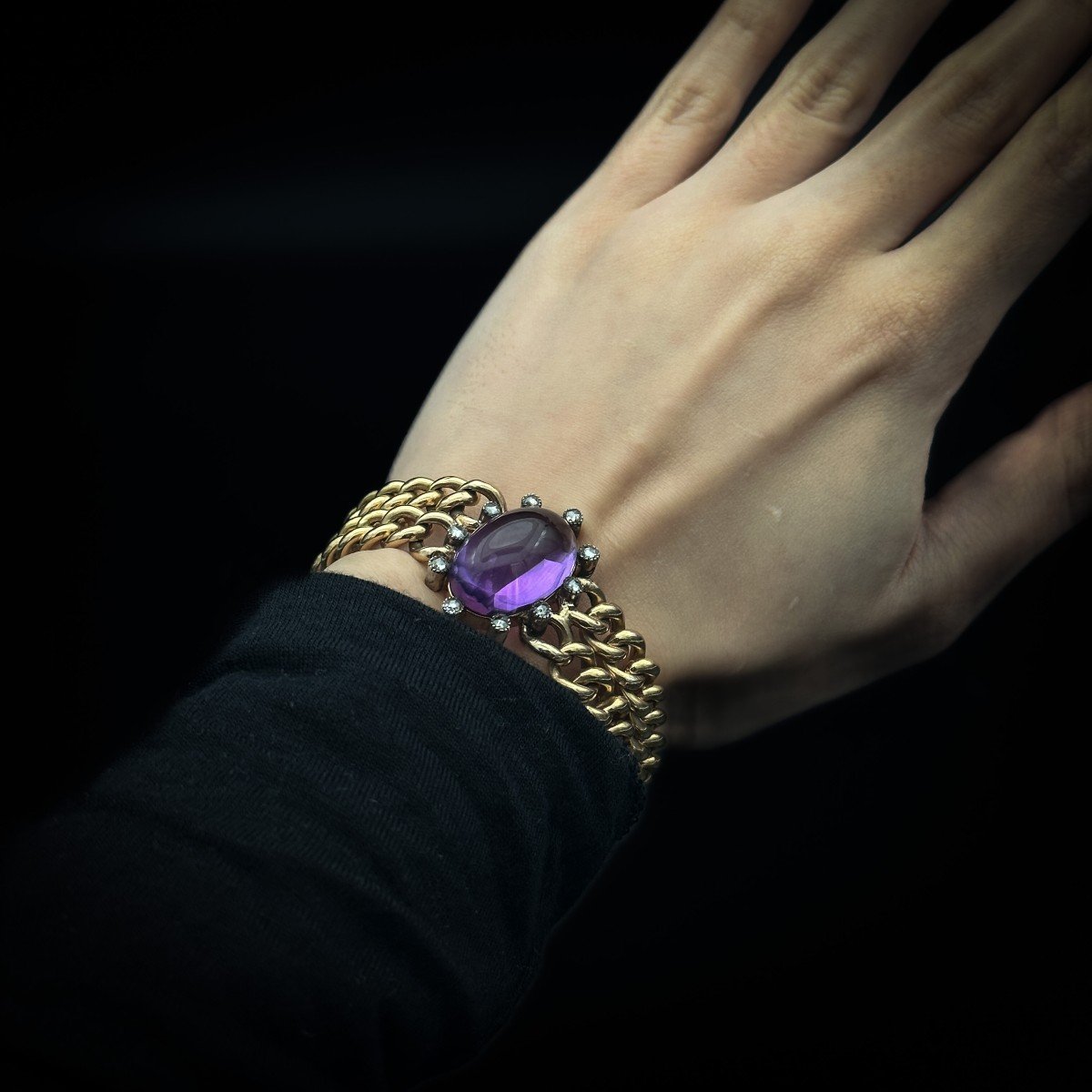 Victorian Bracelet In 18 K Gold Set With A Large Amethyst Cabochon-photo-2