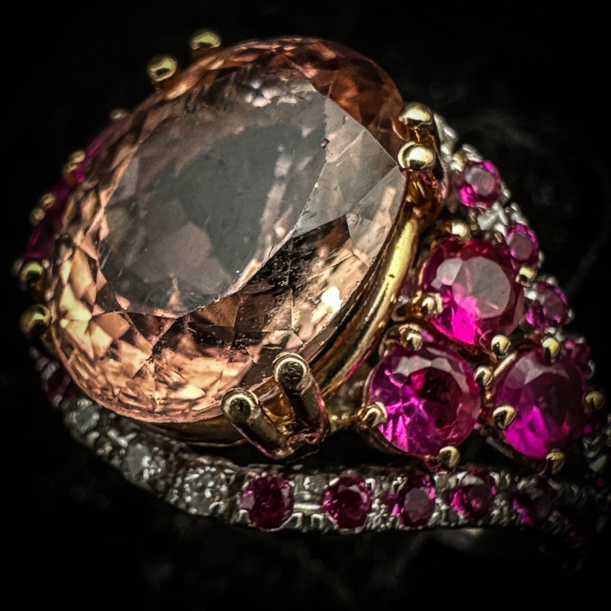 Morganite Cocktail Ring Paved With Ruby And Diamonds-photo-1