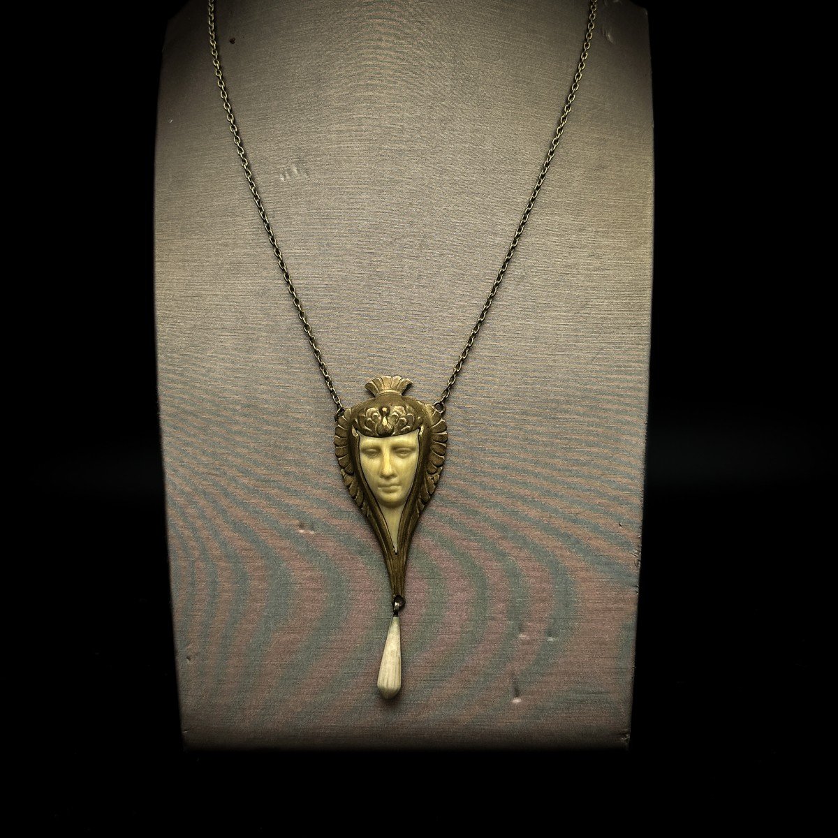 Collier Art Nouveau , Vers 1900