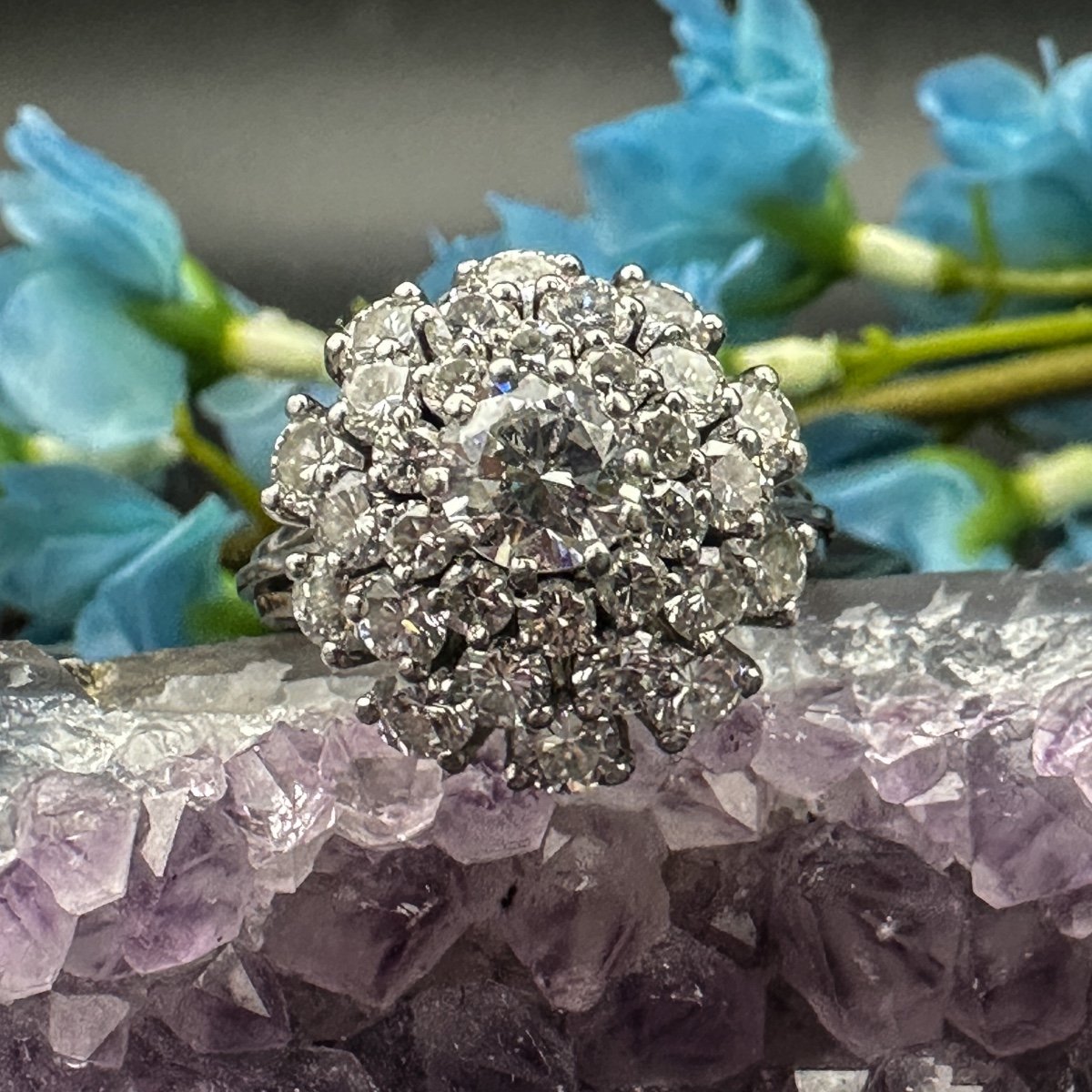 “dome” Ring Fully Set With Diamonds For 4.30 Carats Platinum Setting.  -photo-3