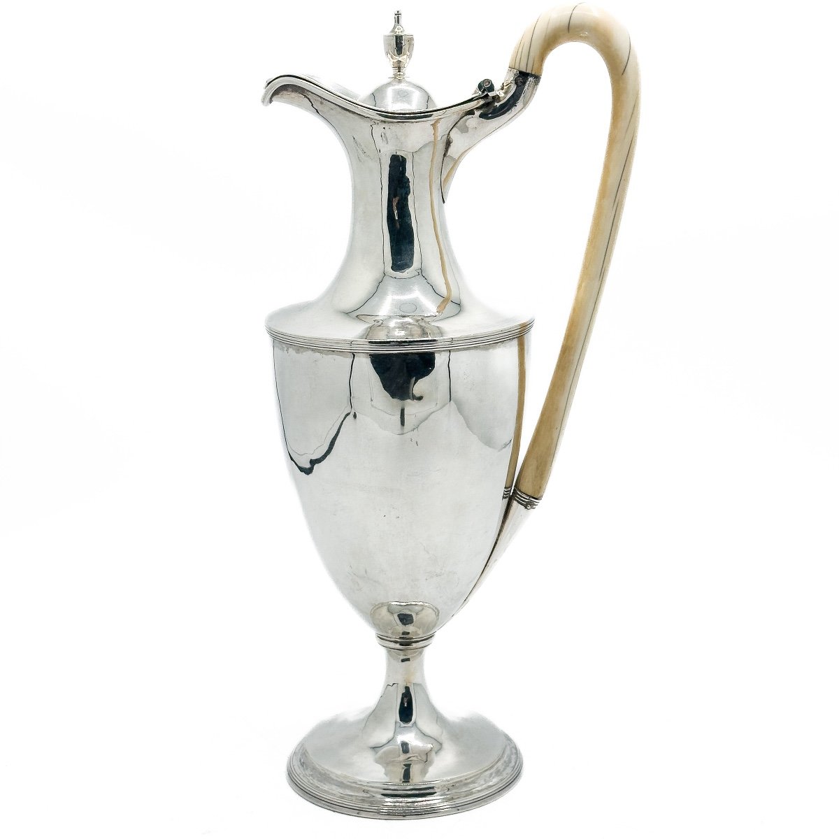  Elegant 18th Century Solid Silver Jug-photo-2