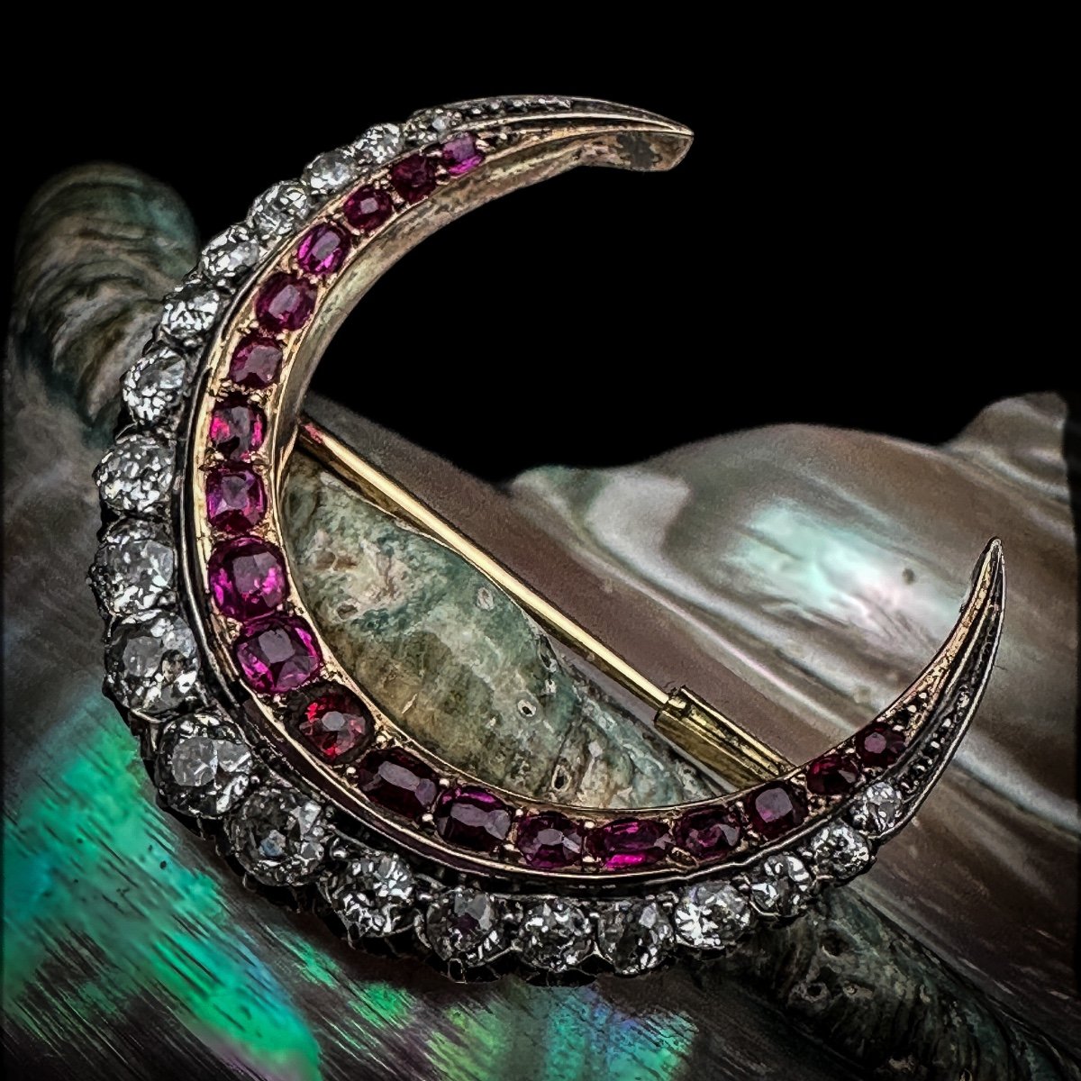 Belle Epoque Transformable Brooch In 18 Carat Gold, Old Mine Cut Diamonds, Rubies And Miniature In-photo-3