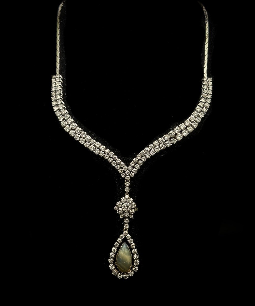 Collier De Haute Joaillerie En Or 18 Carats Serti De 136 Diamants (20 Cts) Et D’une Opale De 4,-photo-3