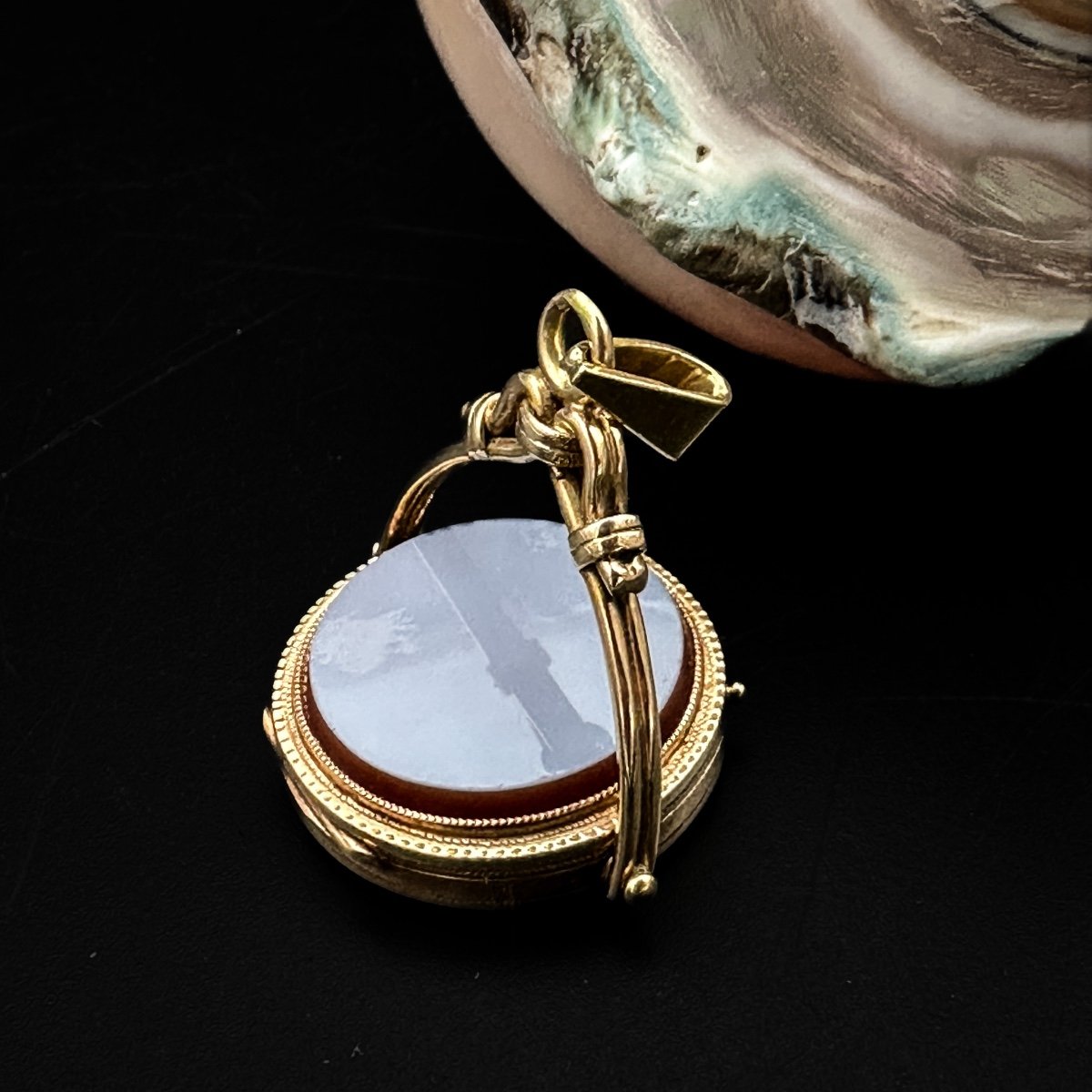 18 Carat Gold, Agate And Photo Holder Rotating Pendant, Late 19th - Early 20th Century  -photo-1