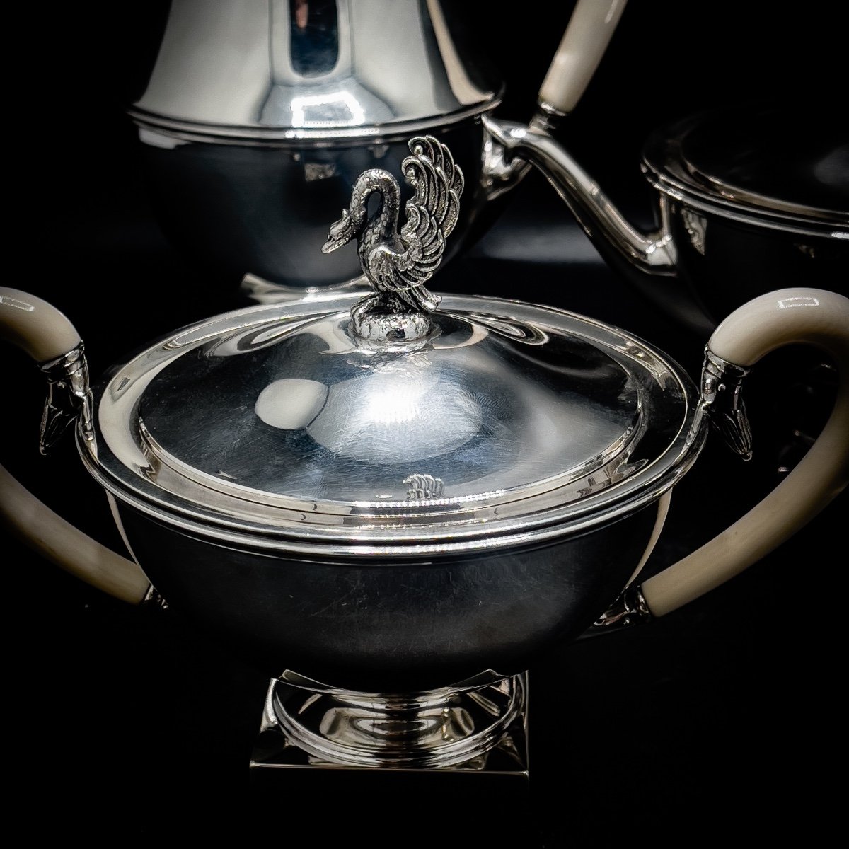 Wolfers & Frères, Spectacular Solid Silver Service -photo-2