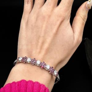 Bracelet En Or Blanc 18 Carats Serti De Diamants (1,75 Ct) Et De Rubis Naturels (1,30 Ct) – Tra