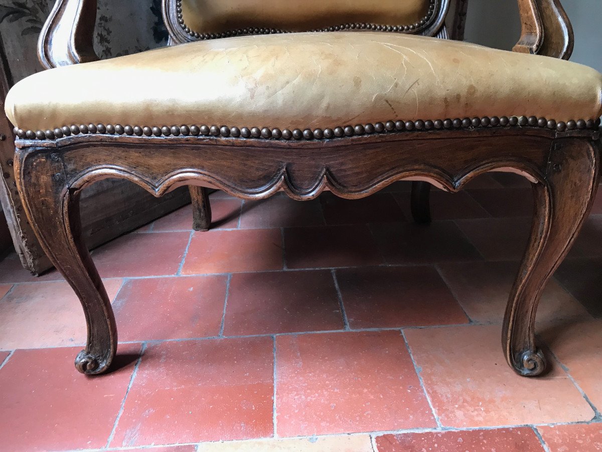 Very Large Louis 15 Period Armchair Walnut Mid-18th Century -photo-3