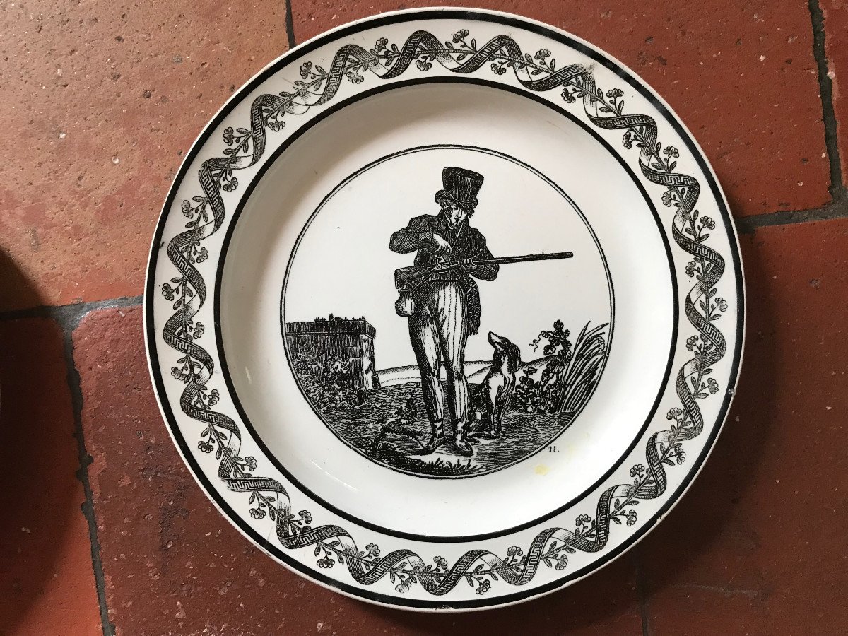 Set Of 12 Creil Hunting Plates, Early 19th Century-photo-1