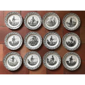 Set Of 12 Creil Hunting Plates, Early 19th Century