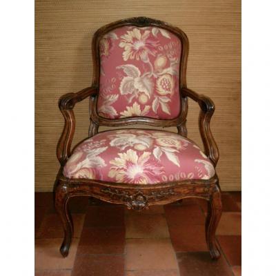 Large Louis XV Period Walnut Armchair Italy Mid-18th