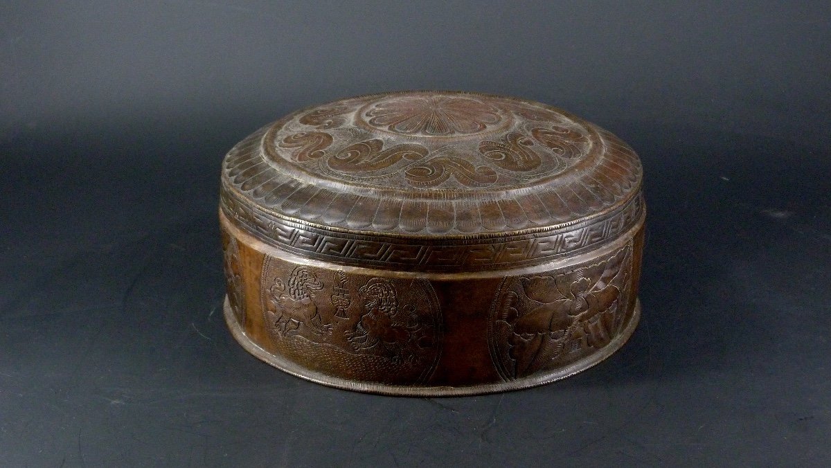 Large Embossed Copper Box, Nepal, 19th/20th Century-photo-2