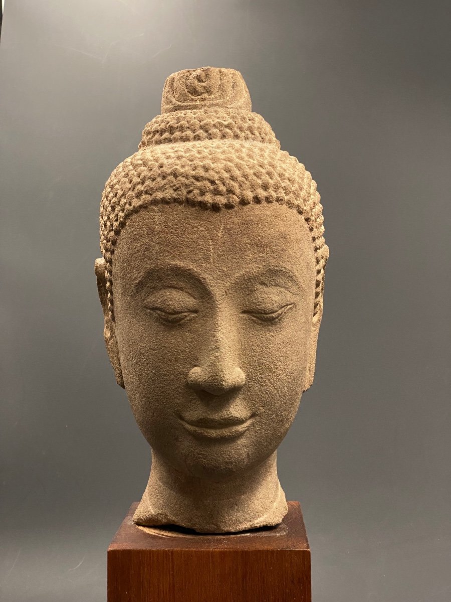 Tête de Bouddha en grès, Siam 16/17ème