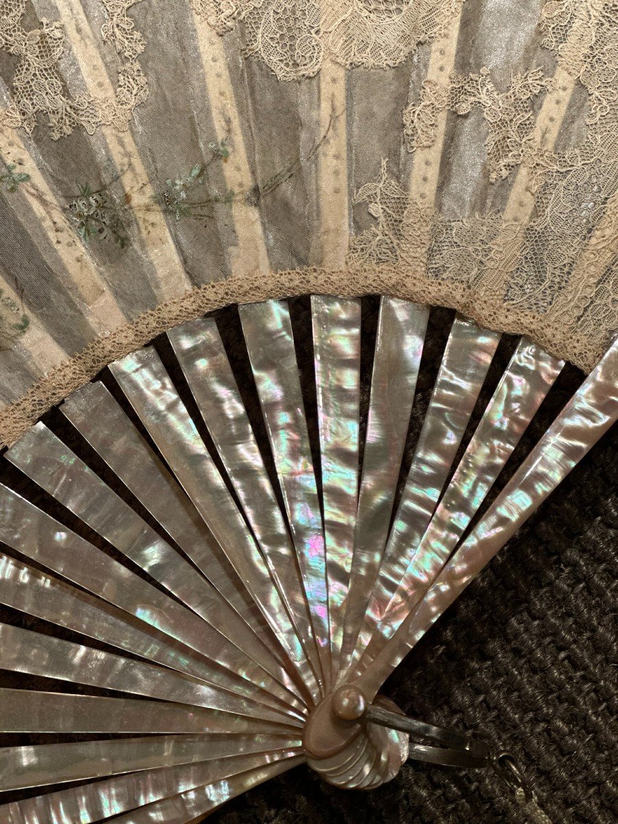 Beautiful And Special Hand Painted Fan From The 19th Century-photo-3