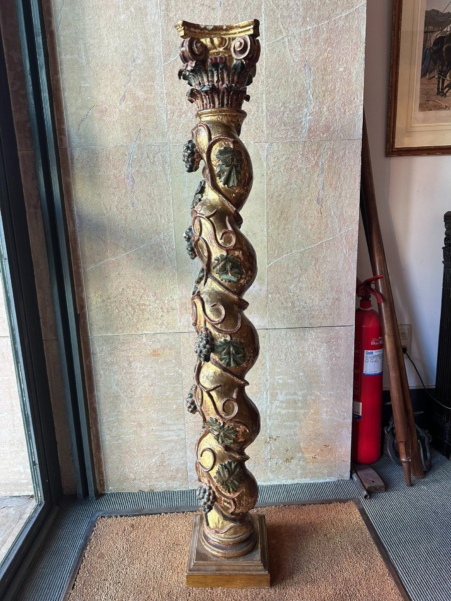 Spectacular 17th Century Carved Wooden Column-photo-2