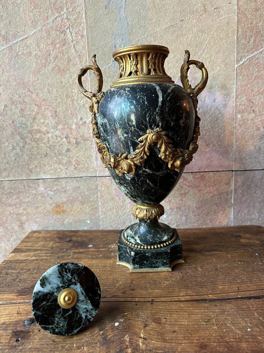 Vase en marbre et bronze. Napoléon III. -photo-2