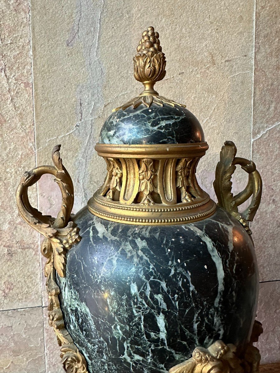 Vase en marbre et bronze. Napoléon III. -photo-3