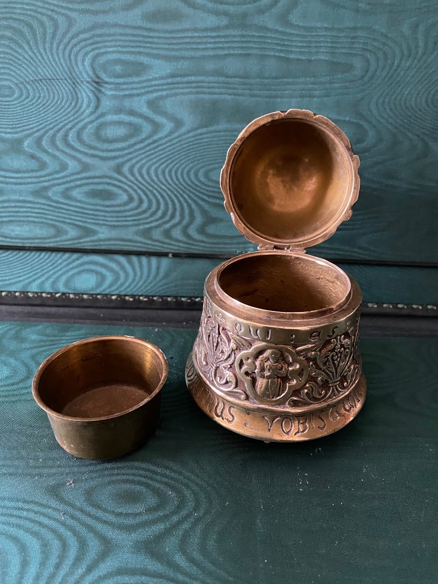 Bell Shaped Bronze Desktop Inkwell-photo-2