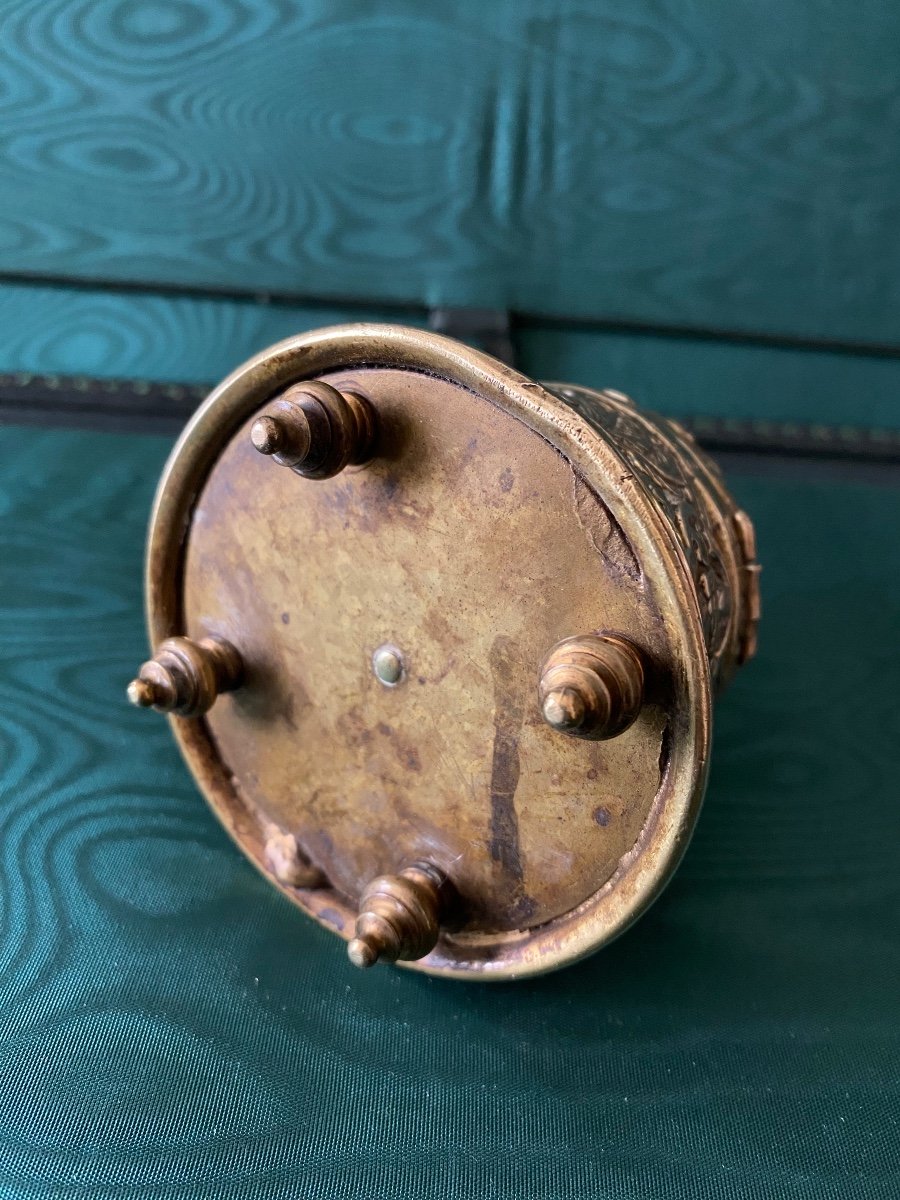 Bell Shaped Bronze Desktop Inkwell-photo-3