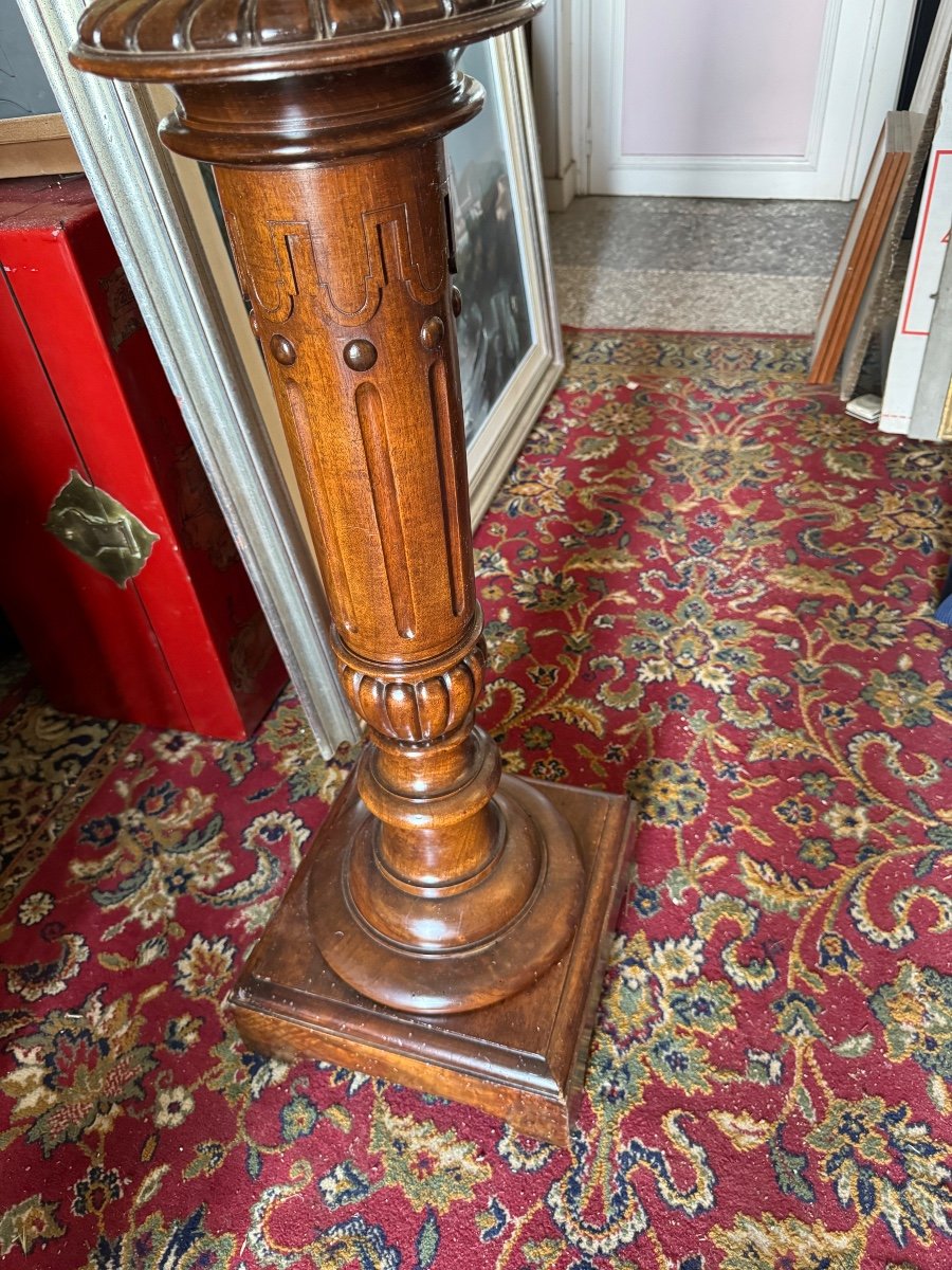 Solid Walnut Saddle -photo-2