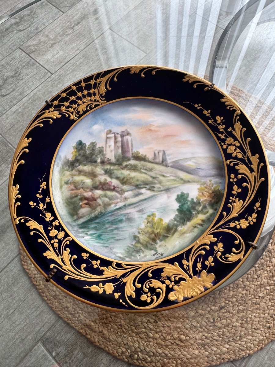 “tuileries Castle” Plate