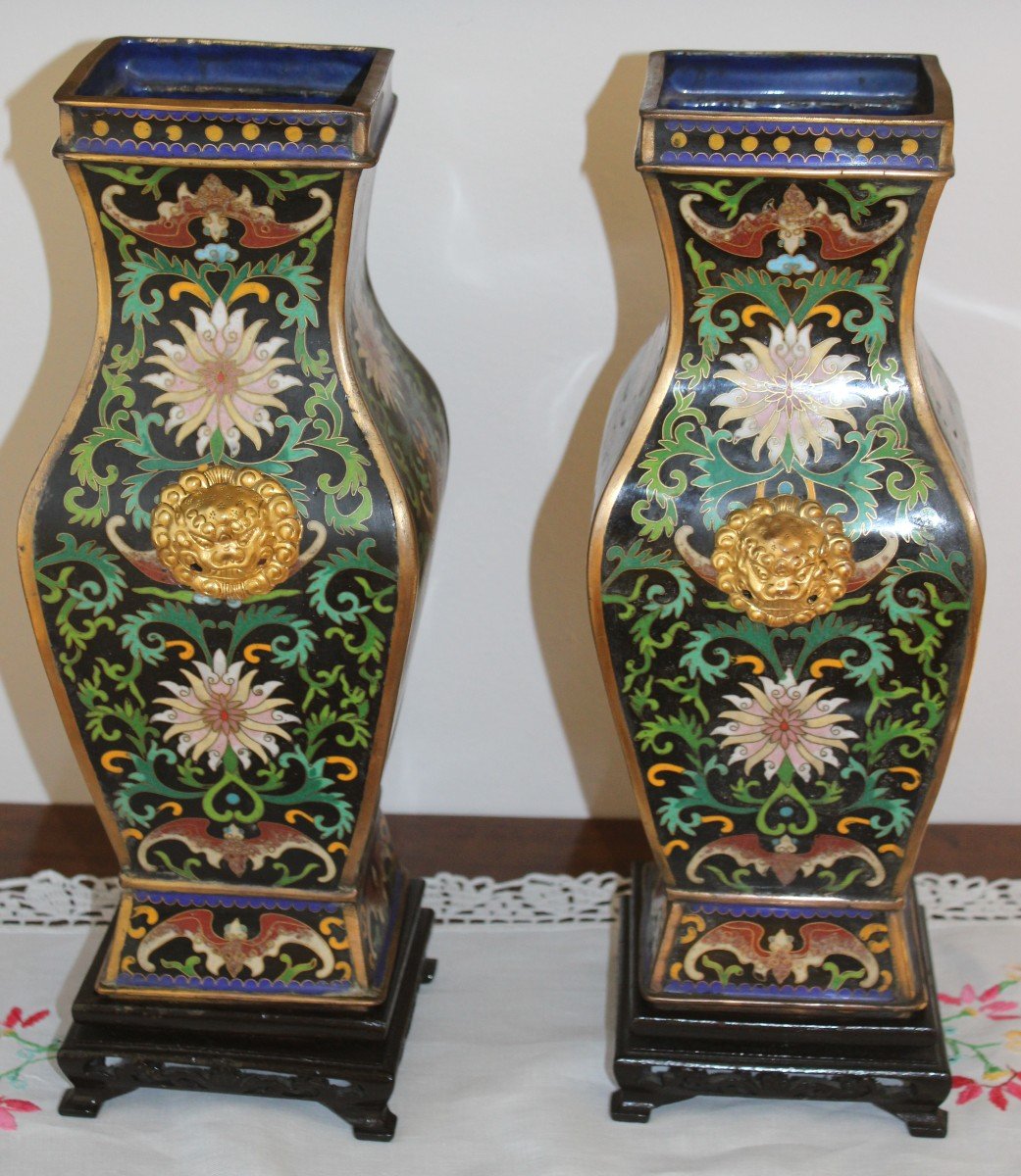 Pair Of "hu" Square Cloisonne Vases, China, Circa 1920s.-photo-2